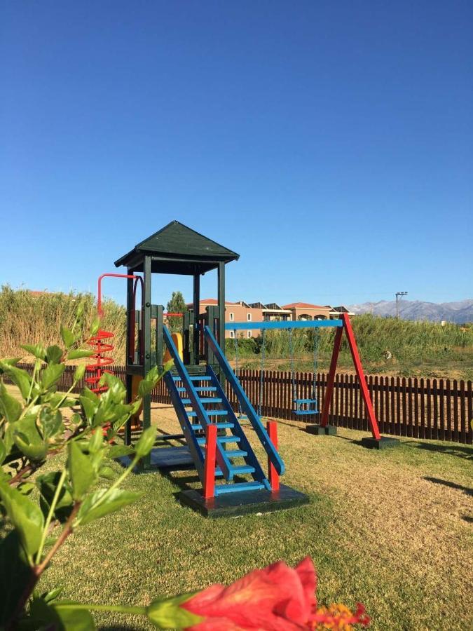 Hotel Vagia Mare Gerani  Esterno foto